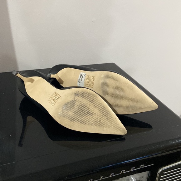 2for $20: Black heels 🖤 - Picture 5 of 11